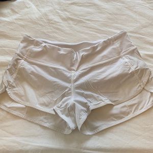 LULULEMON SPEED UP SHORTS SIZE 6